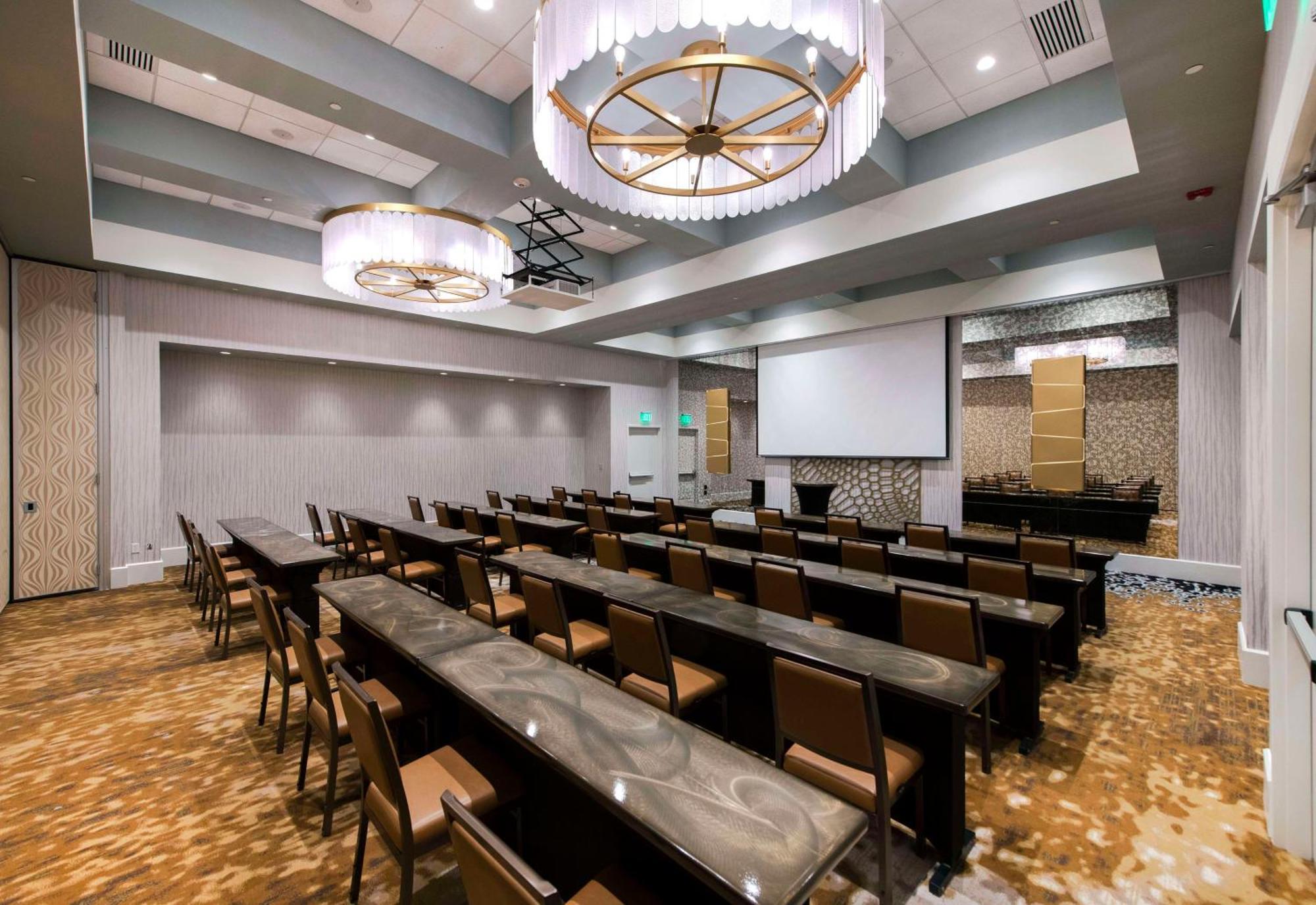 Embassy Suites By Hilton Raleigh Durham Airport Brier Creek Exterior foto